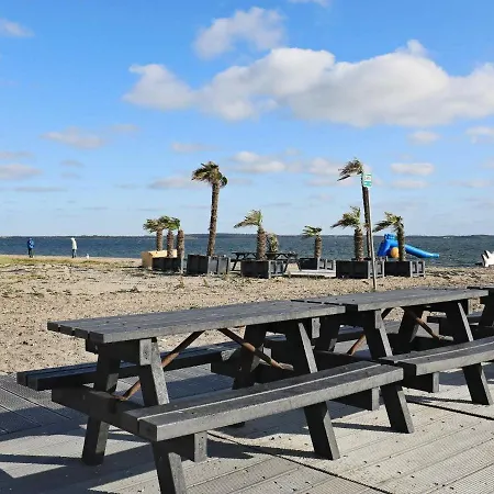 Four-bedroom Holiday In Oster Assels 1 Hébergement de vacances *