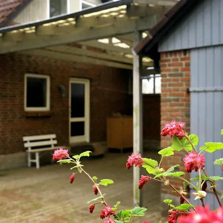 Hébergement de vacances Four-bedroom Holiday In Oster Assels 1